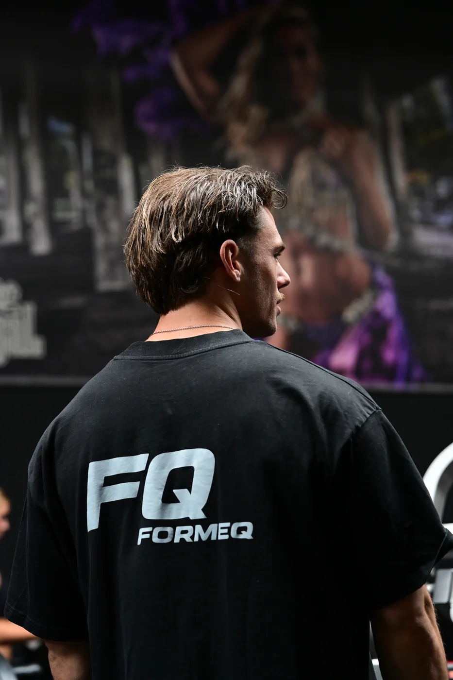 Arne de Ruijter in FormEQ-shirt in de gym